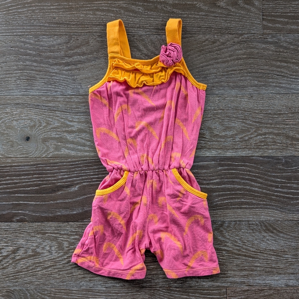 Kickee Pants Print Romper with Pockets in Carnival Feathers Size 4T